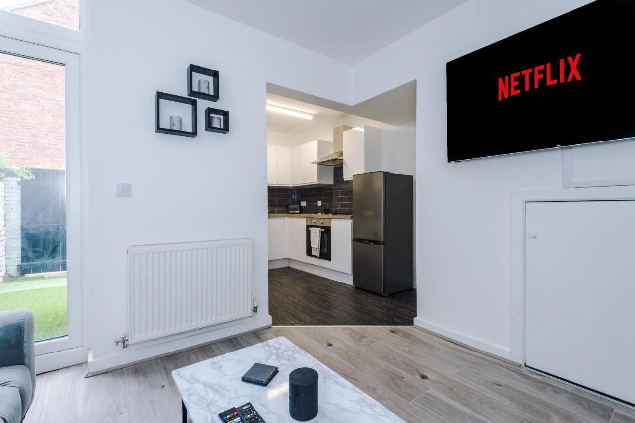 Villa Cosy 3 Bed 3 Bath House - Central Liverpool -Self Check-In & Free Parking! Extérieur photo