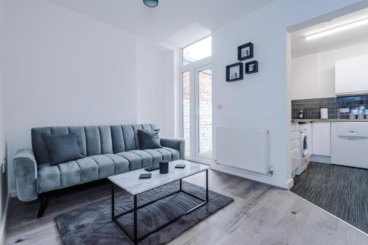 Villa Cosy 3 Bed 3 Bath House - Central Liverpool -Self Check-In & Free Parking! Extérieur photo